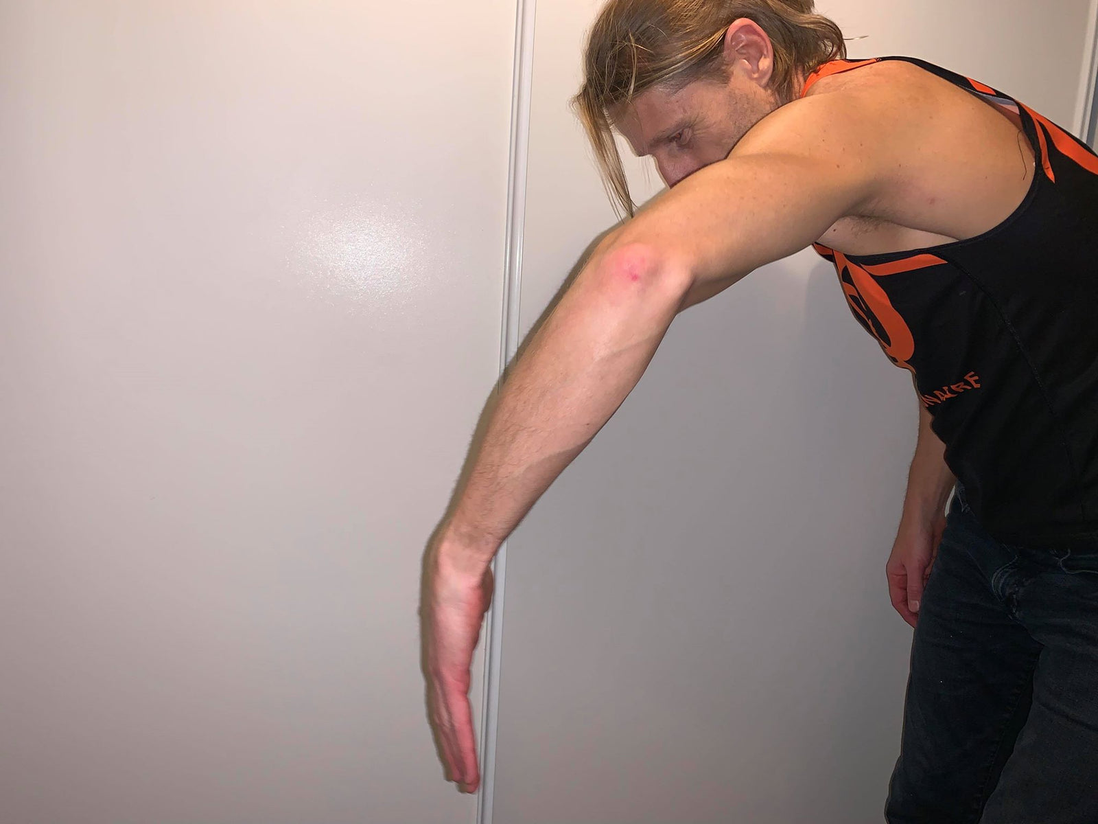 Nyckeln till bra drag: rotera axeln lätt in mot kinden